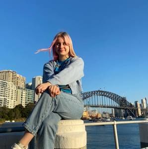 Meet your Posher, Amy